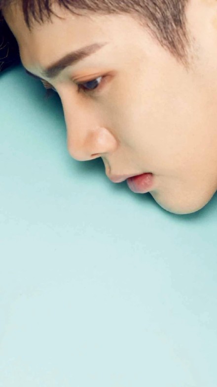 王嘉尔粉丝看过来！这套壁纸可以直接存