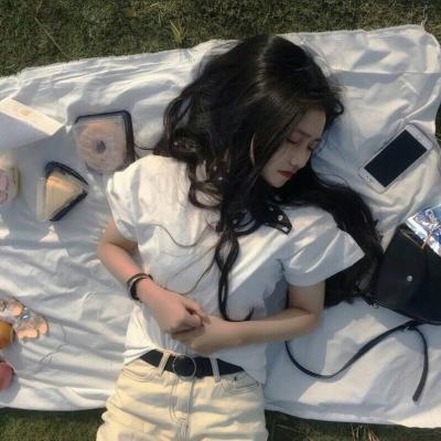 36张氛围感拉满的女生意境头像 清新又好看