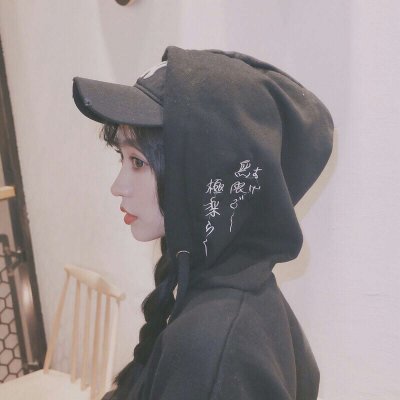 16张高清戴帽女生头像 氛围感拉满的唯美头像合集