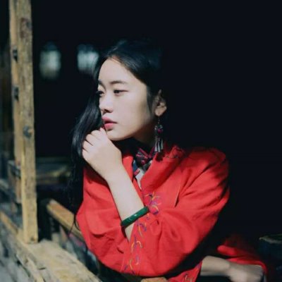 微信红色系女生头像合集 15张高清意境款来啦