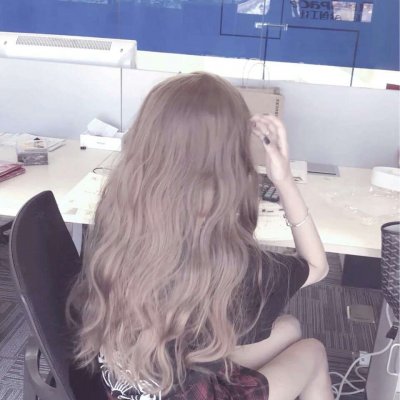 16张氛围感拉满！一半清纯一半妖媚的性感女生头像