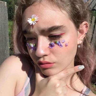 12张高清高冷范女生欧美头像 氛围感拉满