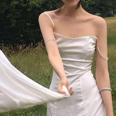女生不露脸部位QQ头像 17张高清性感好看合集