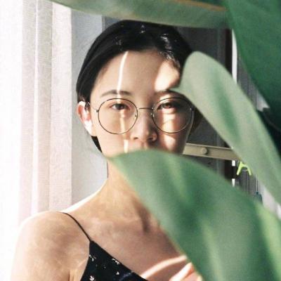 女生绿色系清新QQ头像来啦！24张高清唯美款任你挑