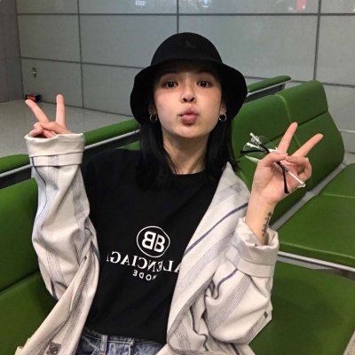 32张高清浅绿色森系女生头像 氛围感拉满