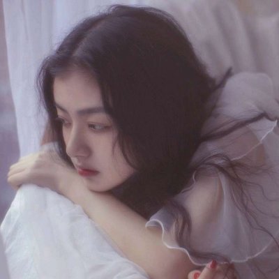 22张高清文艺小清新女生QQ头像 气质氛围感拉满