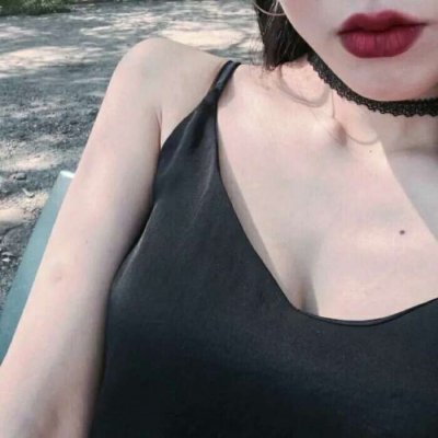 女生红唇性感微信头像 10张高清图合集