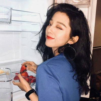 16张高清气质感女头合集 个性好看的女生头像素材
