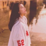 24张高清氛围感女生头像 每一张都自带唯美意境