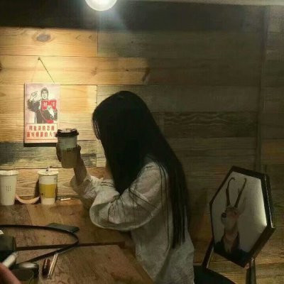 21张高清三人闺蜜背影头像 一套三张的女生头像合集