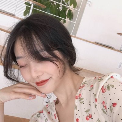 34张高清女生阳光可爱QQ头像，快换上变元气少女