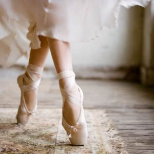 16张氛围感拉满的芭蕾女生头像 高清唯美又有气质