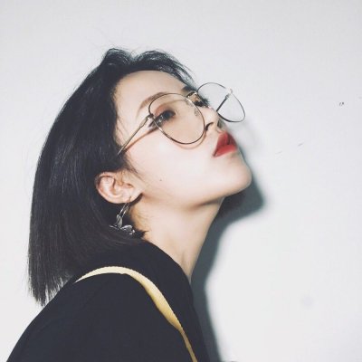 36张高清白色系女生头像 氛围感拉满的唯美头像合集