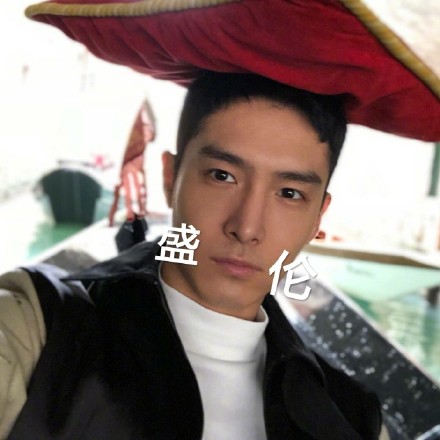 谁懂啊！这套沙雕又魔幻的表情包太绝了