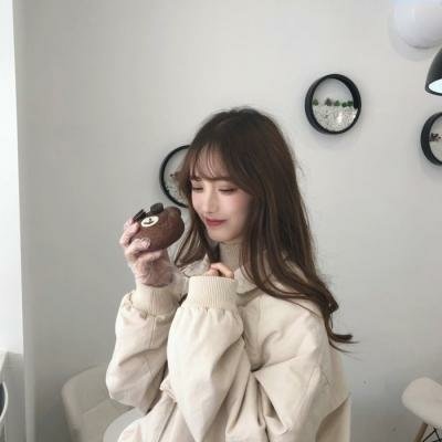 19张高清青春时尚女生头像 好看又百搭的女生头像合集