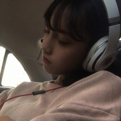 68张高清真人美女头像 日常氛围感拉满的女生头像素材