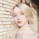 22张适配微博的欧美风女生头像合集