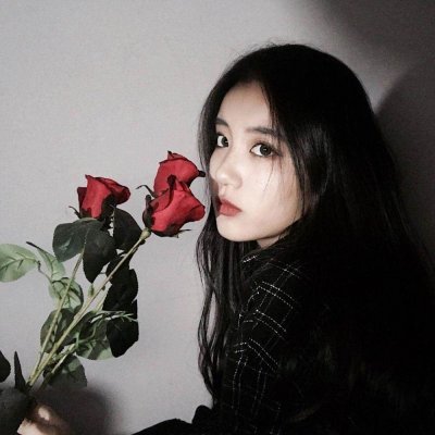 15张高清好看的个性女生头像，氛围感直接拉满