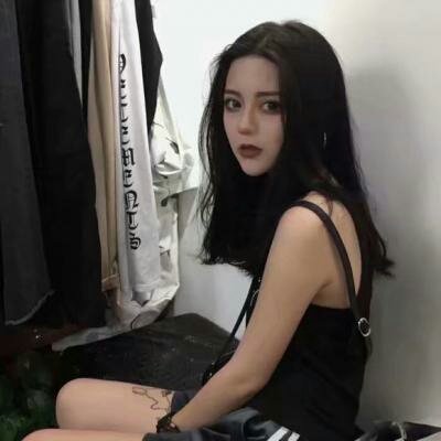 25张高清好看的非主流黑暗系女生头像合集