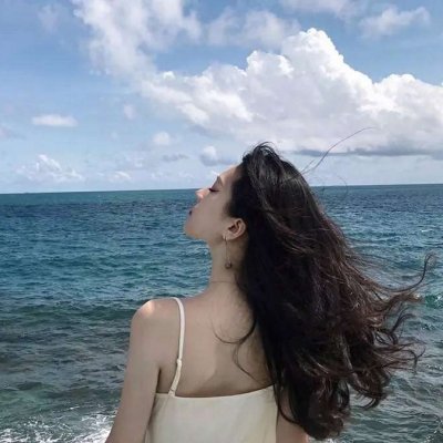 18张氛围感拉满的气质背影女头像 高清无水印可直接用