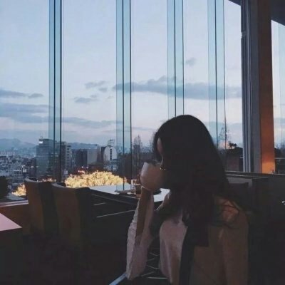 女生酷酷的高清头像合集 35张好看的酷飒女头网图