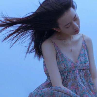 34张高清蓝色系小清新少女头像 氛围感拉满的女生头像合集