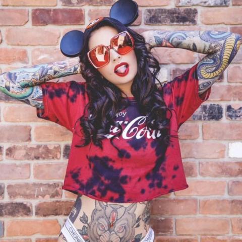 纹身女生微信头像来啦！19张高清好看的纹身女孩头像合集