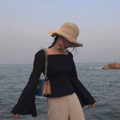 34张高清浅蓝色女生头像 温柔氛围感拉满