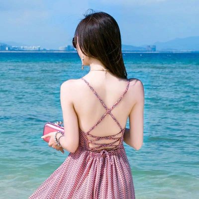 女生海边露背微信头像 19张高清气质款合集