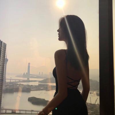 24张高清气质女人味QQ头像 氛围感拉满