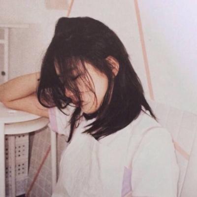 24张高清冷酷伤感少女头像合集 氛围感拉满