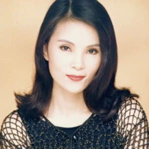 25张有女人味的成熟女生微信头像 优雅又漂亮