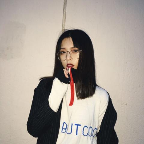 20张高清高冷霸气女生头像 氛围感拉满的女生头像合集