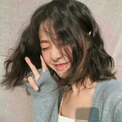 36张无水印高清短发女生头像合集