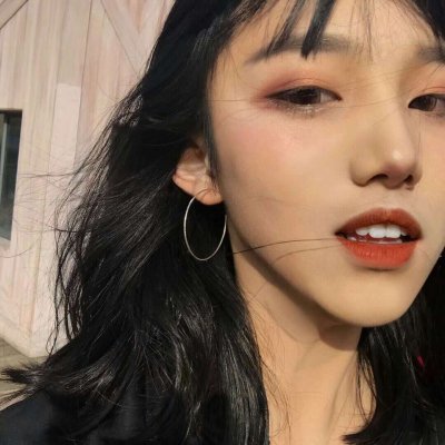 霸气御姐范头像合集！34张高清气质感女生头像直接抱走