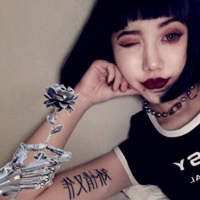 15张高清霸气纹身社会姐QQ女生头像合集