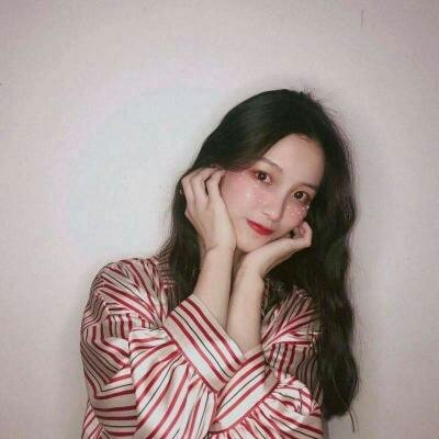 19张高清个性美女头像合集 好看的女生头像素材大全