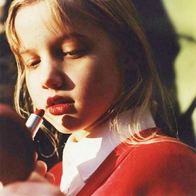 16张高清欧美风个性QQ女头 氛围感拉满