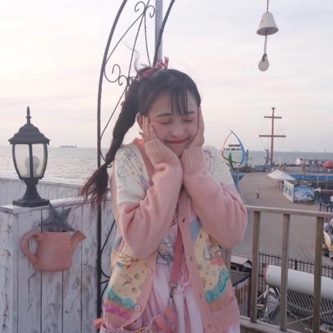 24张真人女生萌萌QQ头像 高清又好看