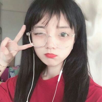 32张高清网红美女头像合集 好看的女生头像素材