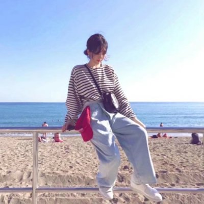 女生海边吹风头像合集 24张高清唯美度假风女生头像