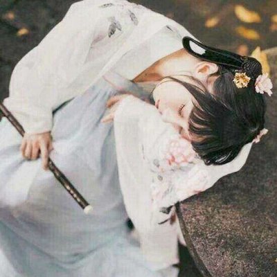 18张高清伤感古风女生头像 氛围感拉满