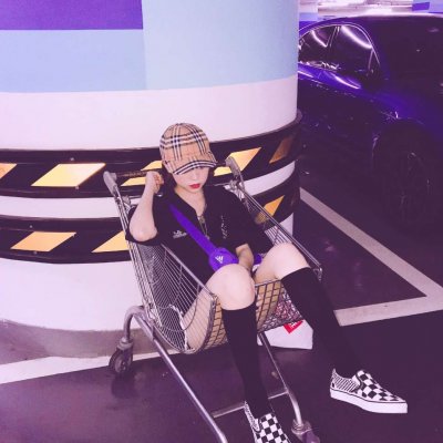 22张高清时尚个性女生头像合集 好看的漂亮女头像大全