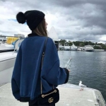 18张高清好看的时尚美女背影头像 女生头像素材合集