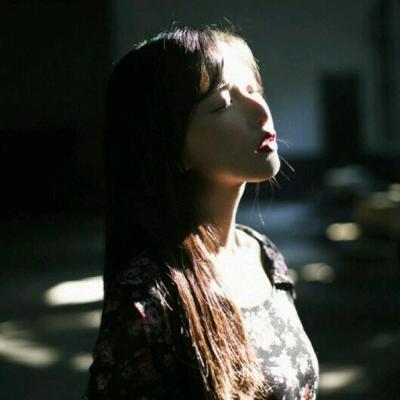 21张高清伤感唯美女生头像 把心事藏进头像里