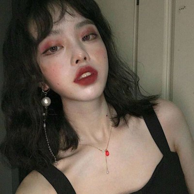 26张高清丧气风女生头像 个性氛围感拉满