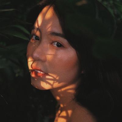 17张高清俏皮欧美搞怪女生头像合集