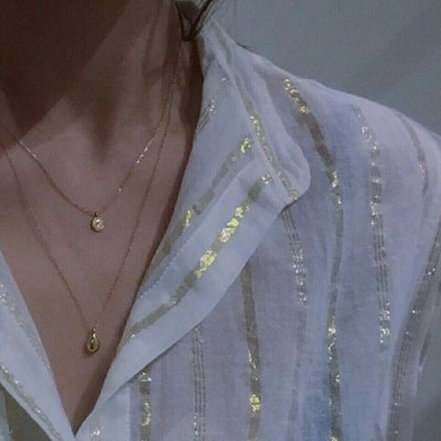 微博热门部位女头！24张高清性感女生微信头像合集