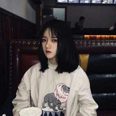 22张高清好看的女生短发QQ头像 个性氛围感拉满