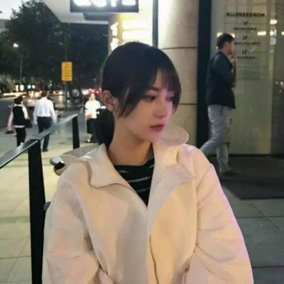 酷酷的伤感女头像合集 18张高清好看的酷感emo女头来了